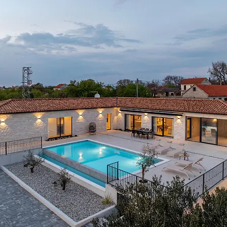 Lumina - Zen With Sauna Near Biograd Villa *